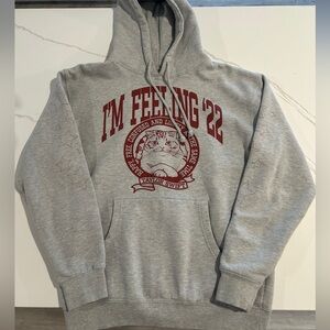 Medium - unisex Taylor Swift Gray Hoodie with Red Graphic "I'm Feeling '22"